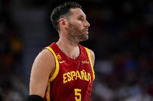 有些人被魔法棒点到过！费尔南德斯：东契奇是合作过最出色的球员